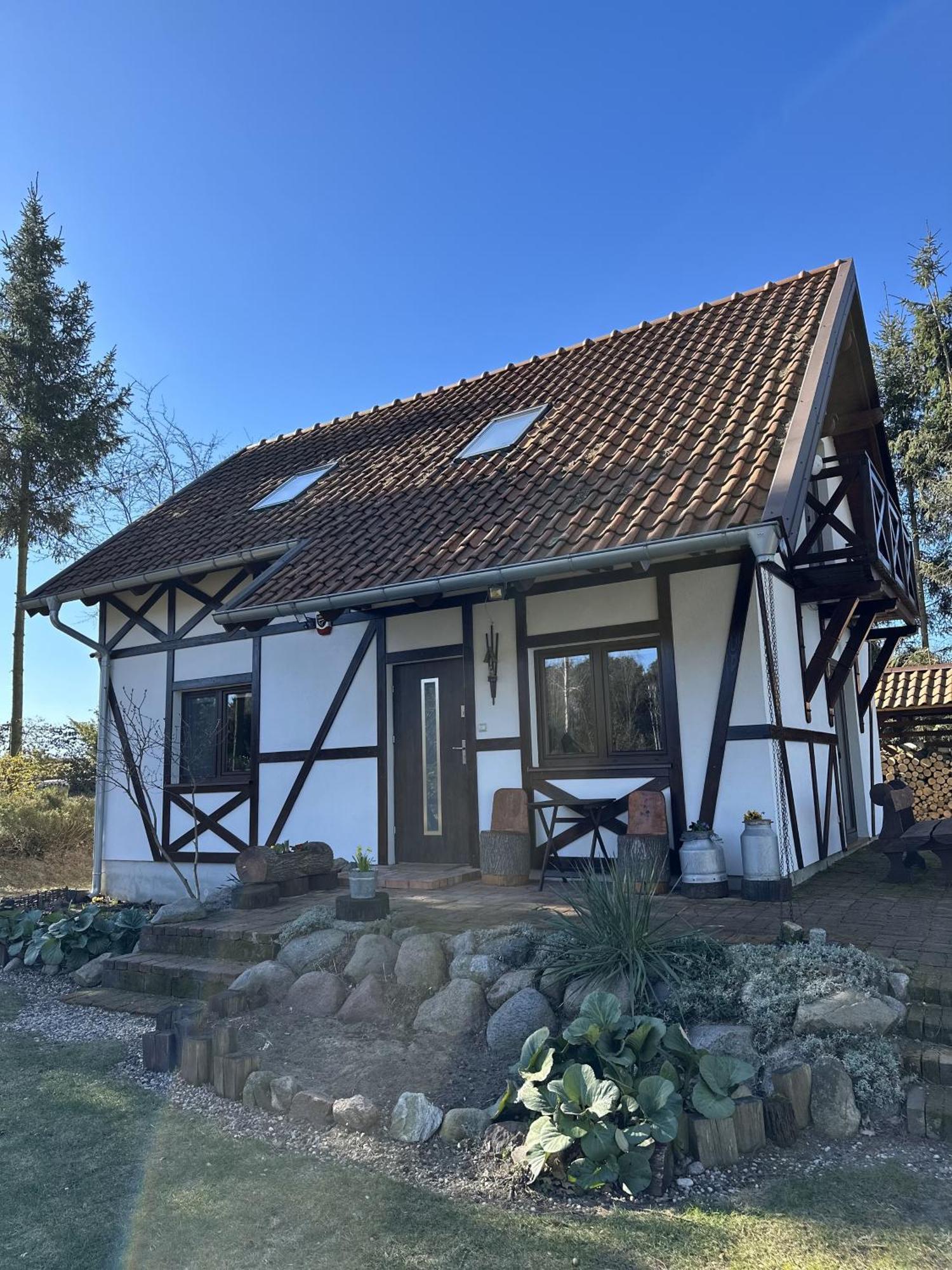 Vila Ostoja Jeziorak Jezierzyce *